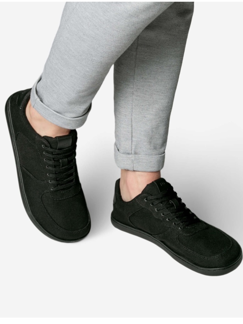 Feelgrounds Black Canvas Barefoot Sneakers Men’s Size 11